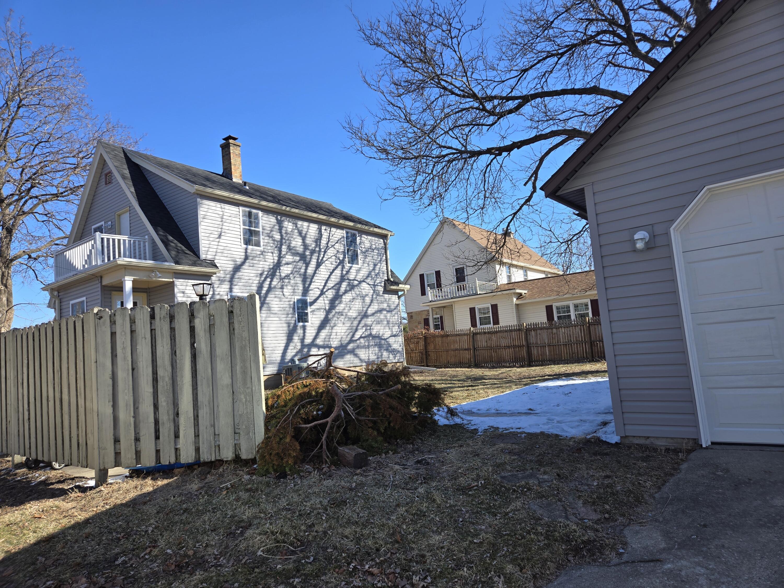 252 East Washington Street Jefferson, WI 53549 - Photo 4 of 24 back side