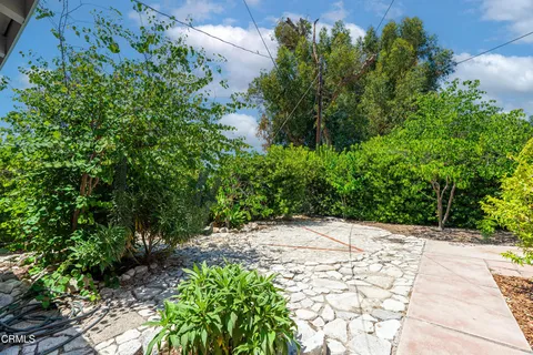 $1,589,000 | 2300 El Moreno Street, La Crescenta, CA 91214
