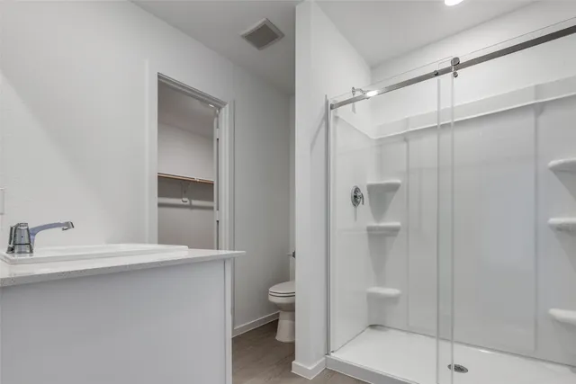 $1,945 | 1528 Sunset Ridge Drive, Conroe, TX 77303