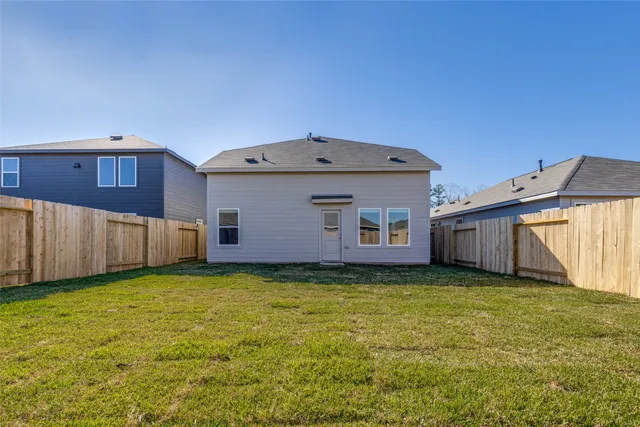 $1,945 | 1528 Sunset Ridge Drive, Conroe, TX 77303