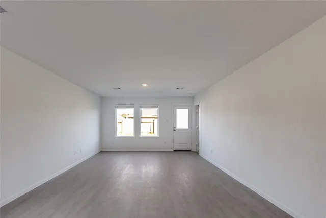 $1,945 | 1528 Sunset Ridge Drive, Conroe, TX 77303