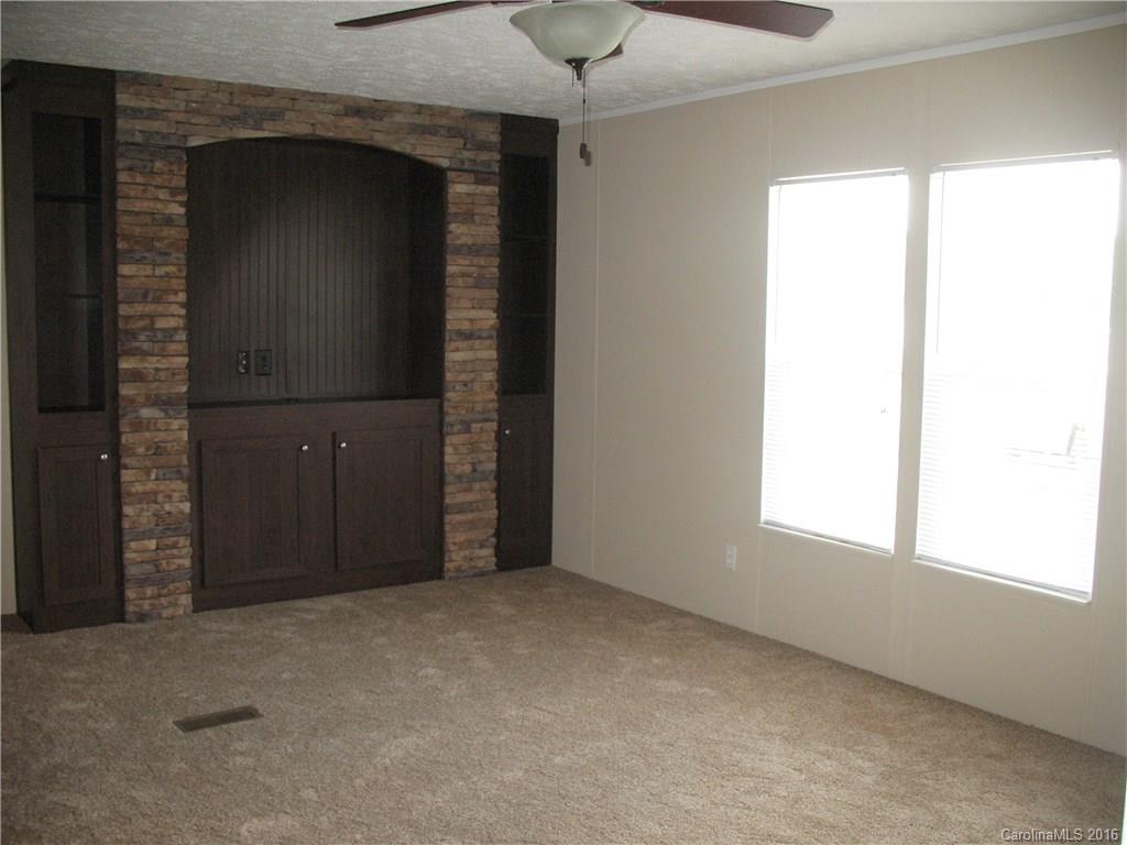 2040 Carpenters Square Road Crouse, NC 28033 - Photo 6 of 15 Gallery Image 6
