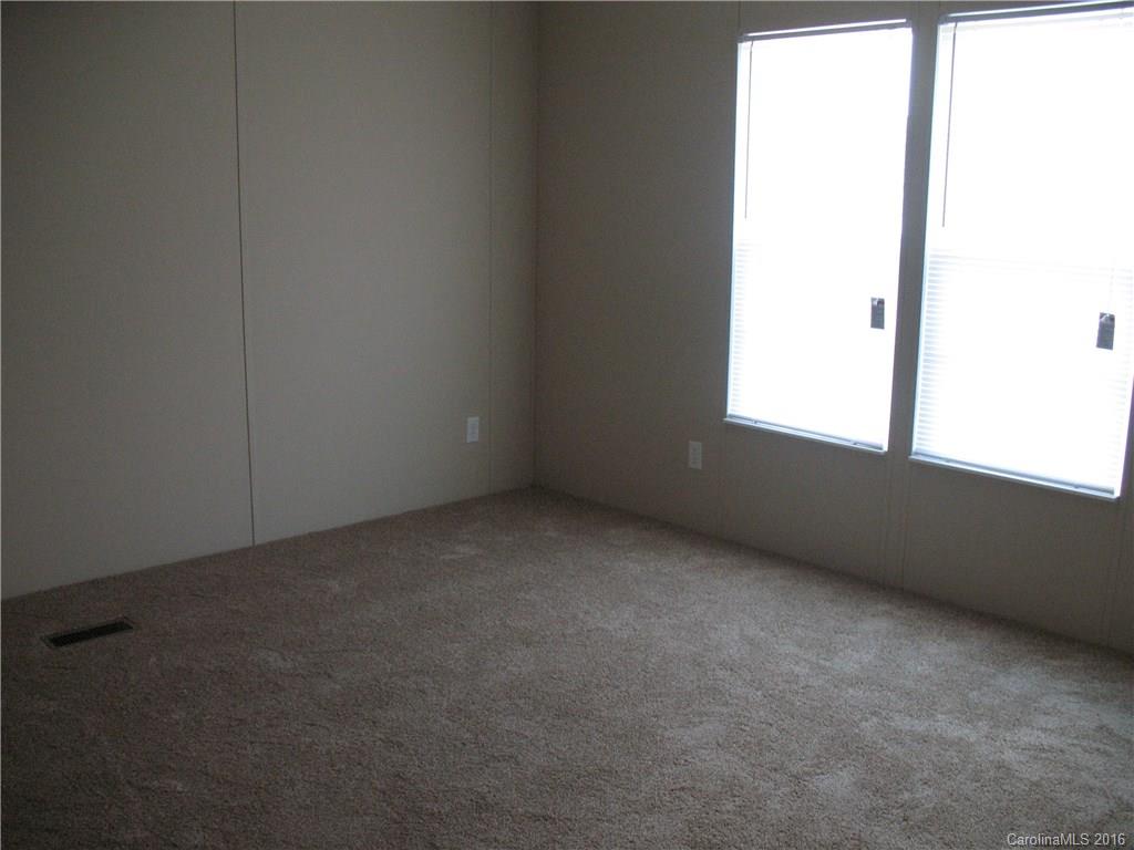 2040 Carpenters Square Road Crouse, NC 28033 - Photo 9 of 15 Gallery Image 9