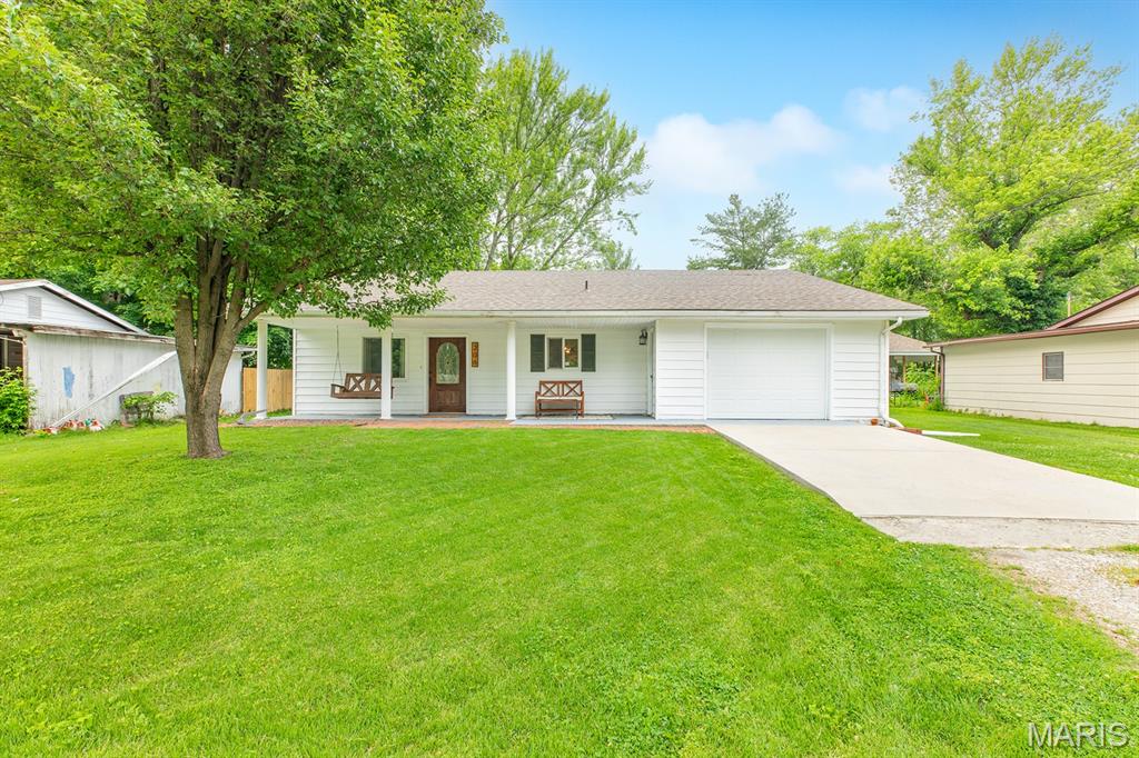206 West Carson Street Worden, IL 62097 - Photo 2 of 42 Gallery Image 2