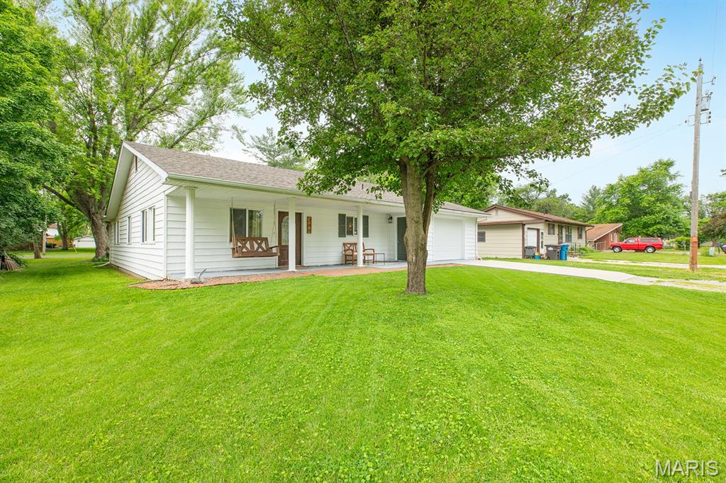 206 West Carson Street Worden, IL 62097 - Photo 4 of 42 Gallery Image 4