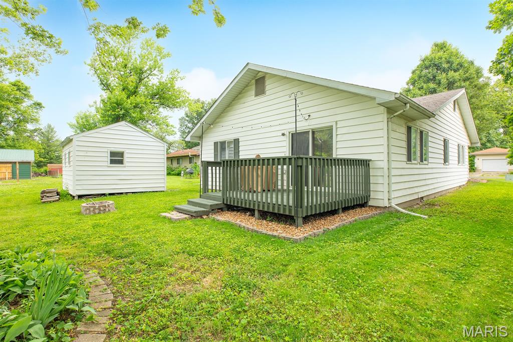 206 West Carson Street Worden, IL 62097 - Photo 10 of 42 Gallery Image 10