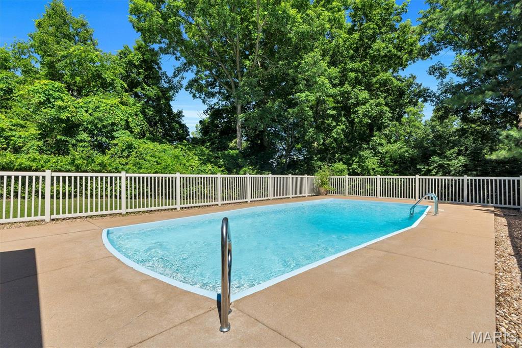 9733 Fall Ridge Trail Sunset Hills, MO 63127 - Photo 20 of 49