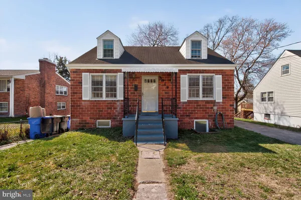 $3,150 | 5019 Kenesaw Street, College Park, MD 20740