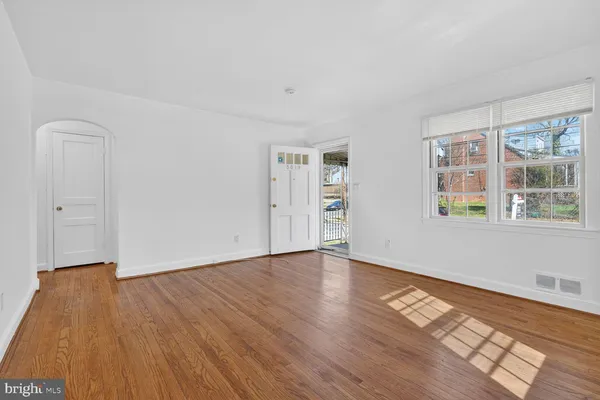 $3,150 | 5019 Kenesaw Street, College Park, MD 20740