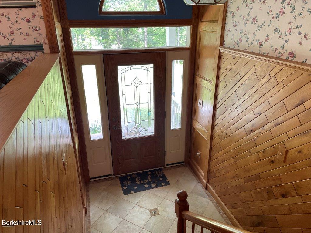 851 East New Lenox Road Pittsfield, MA 01201 - Photo 33 of 58 20260601_143305210_iOS