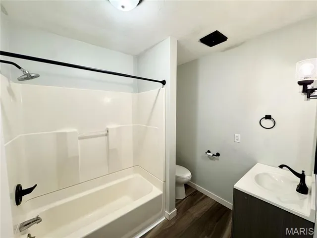 $1,895 | 205 South Donk Avenue, Maryville, IL 62062