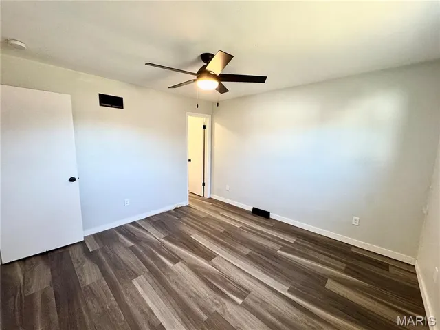 $1,895 | 205 South Donk Avenue, Maryville, IL 62062