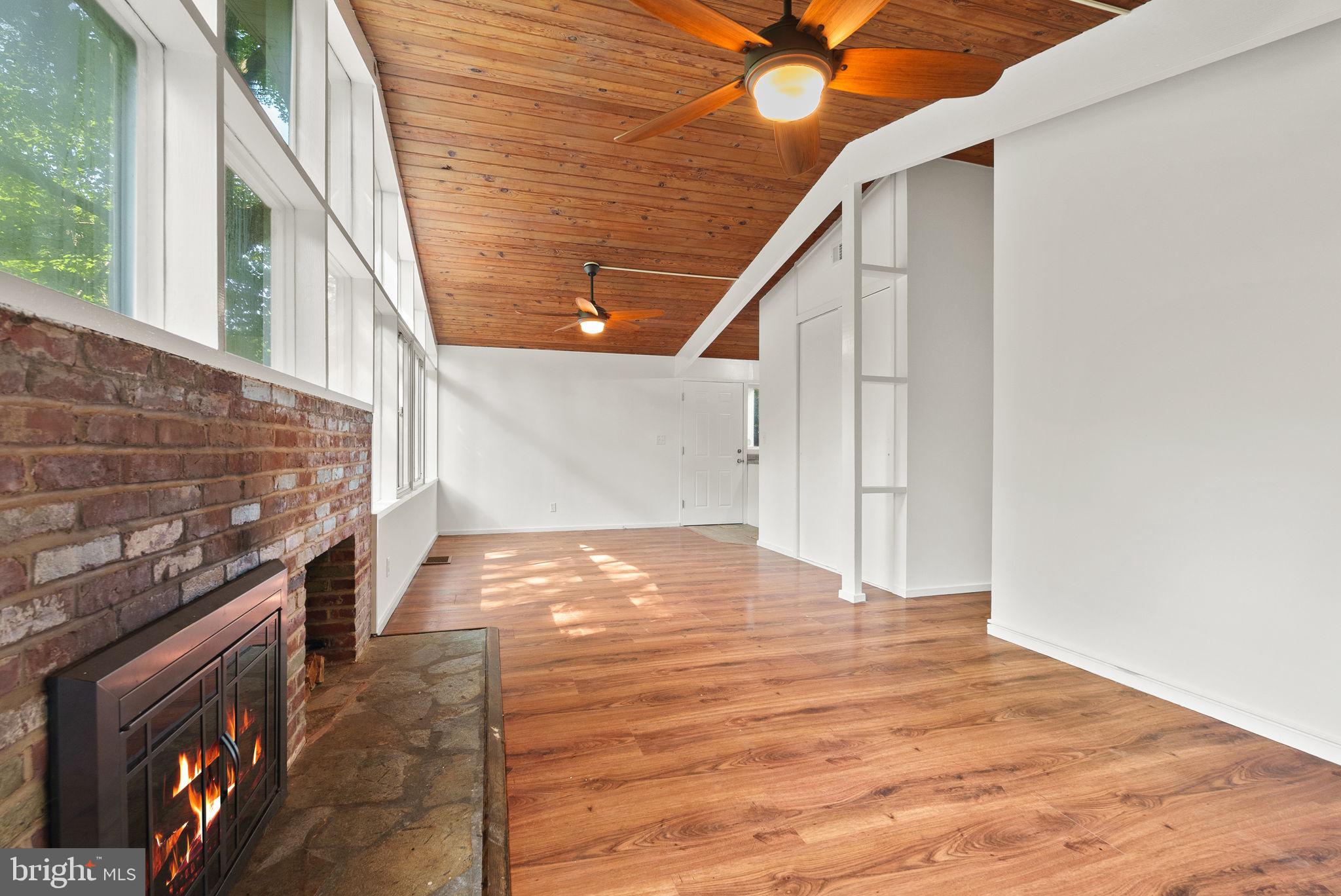2602 Harris Avenue Silver Spring, MD 20902 - Photo 7 of 25 a view of an entryway