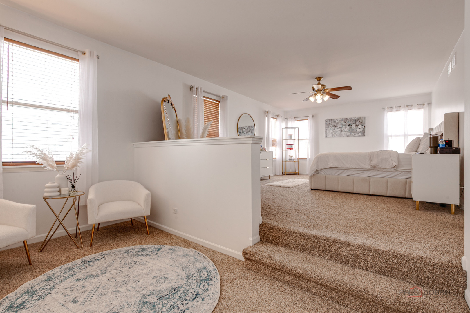 578 North Overlook Trail Round Lake, IL 60073 - Photo 24 of 42 a living room with furniture and a window