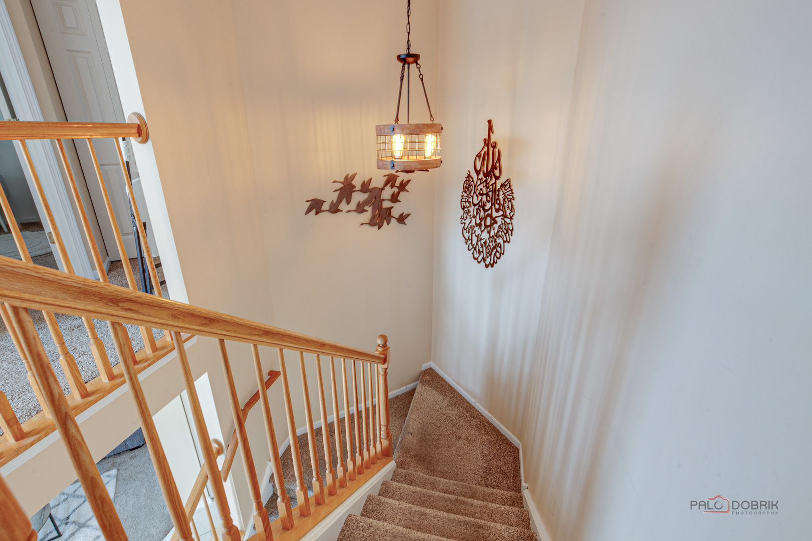 578 North Overlook Trail Round Lake, IL 60073 - Photo 28 of 42 a view of a hallway with windows