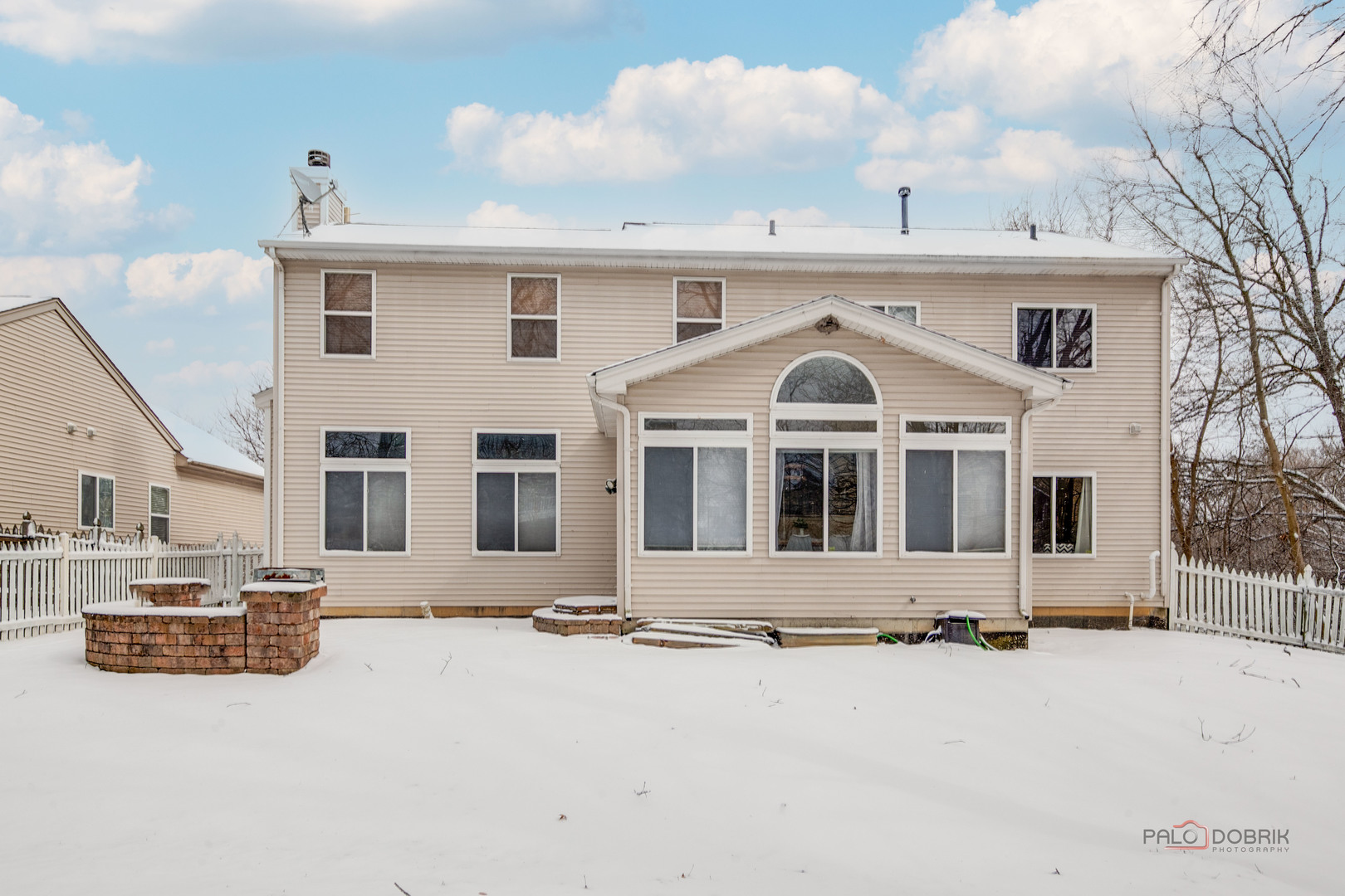 578 North Overlook Trail Round Lake, IL 60073 - Photo 40 of 42 a front view of a house with a yard