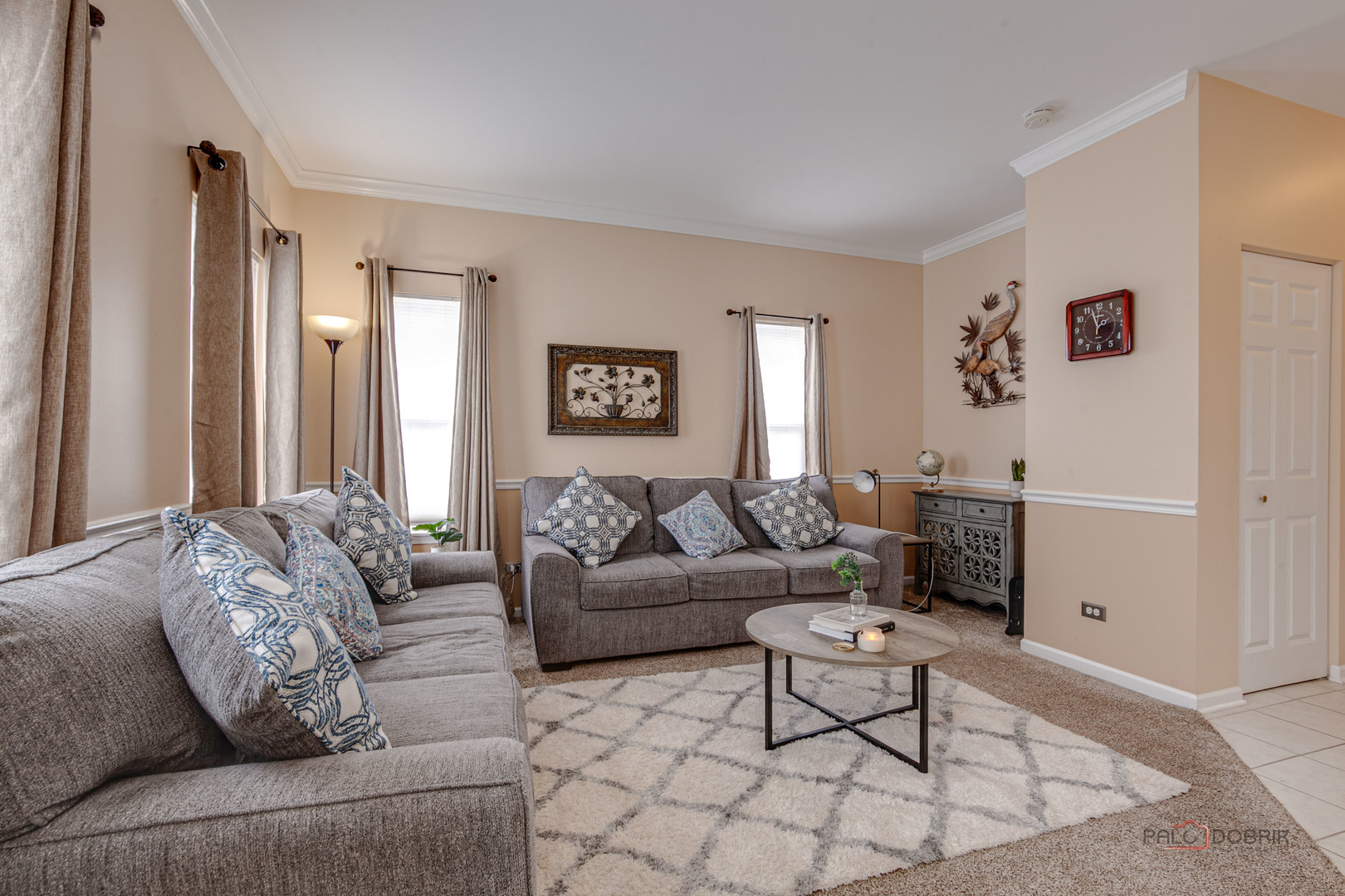 578 North Overlook Trail Round Lake, IL 60073 - Photo 7 of 42 a living room with furniture and a window