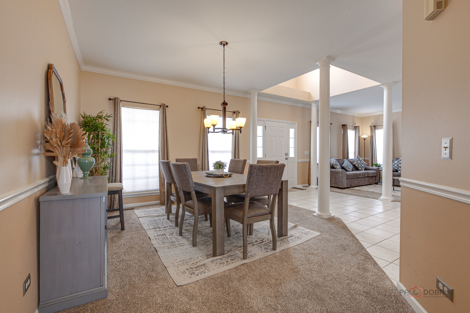 578 North Overlook Trail Round Lake, IL 60073 - Photo 9 of 42 a dining room with furniture and window