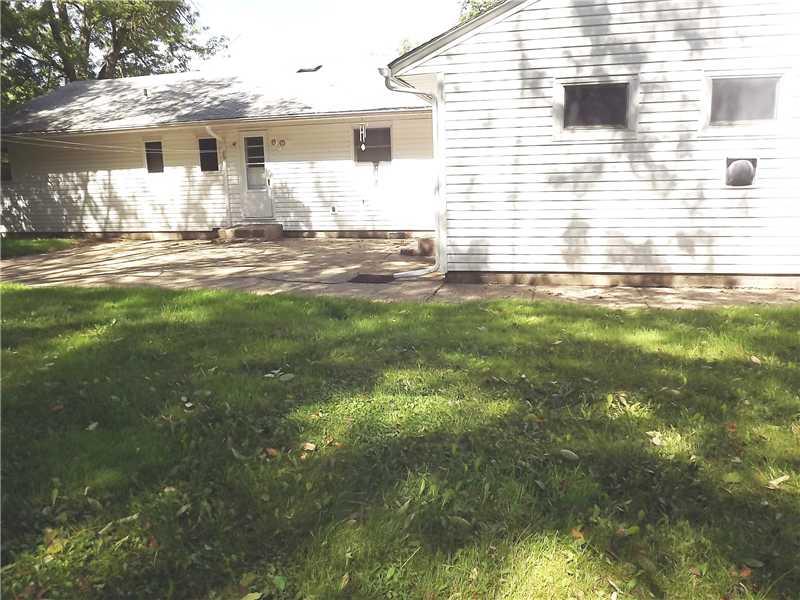 960 Chapel Road Monaca, PA 15061 - Photo 6 of 7 Exterior Back.