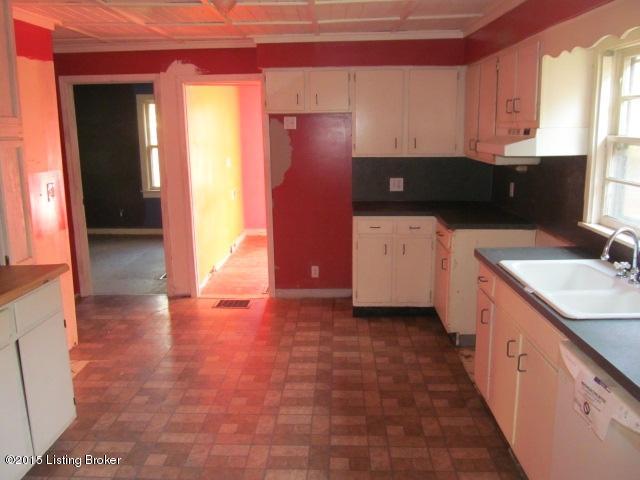 255 Wolfe Road Louisville, KY 40272 - Photo 7 of 15 IMG_5448