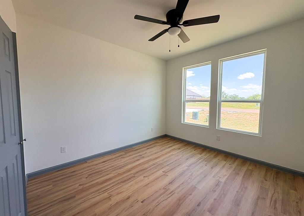 1009 Springview Lane Mabank, TX 75147 - Photo 9 of 16