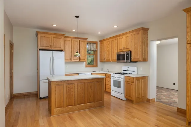 $329,900 | W4844 Highway 33, Shelby, WI 54601