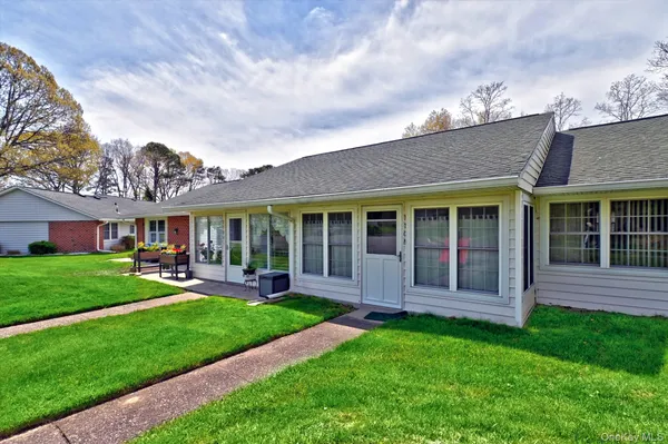 $389,900 | 110 Exmore Court, Unit A, Ridge, NY 11961