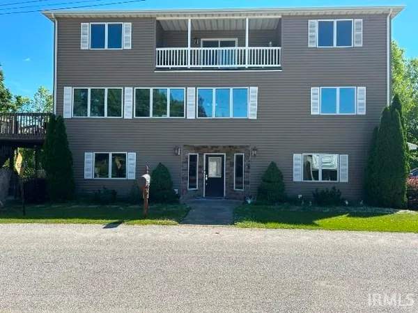 $499,000 | 8514 North Tippecanoe Drive, Walkerton, IN 46574