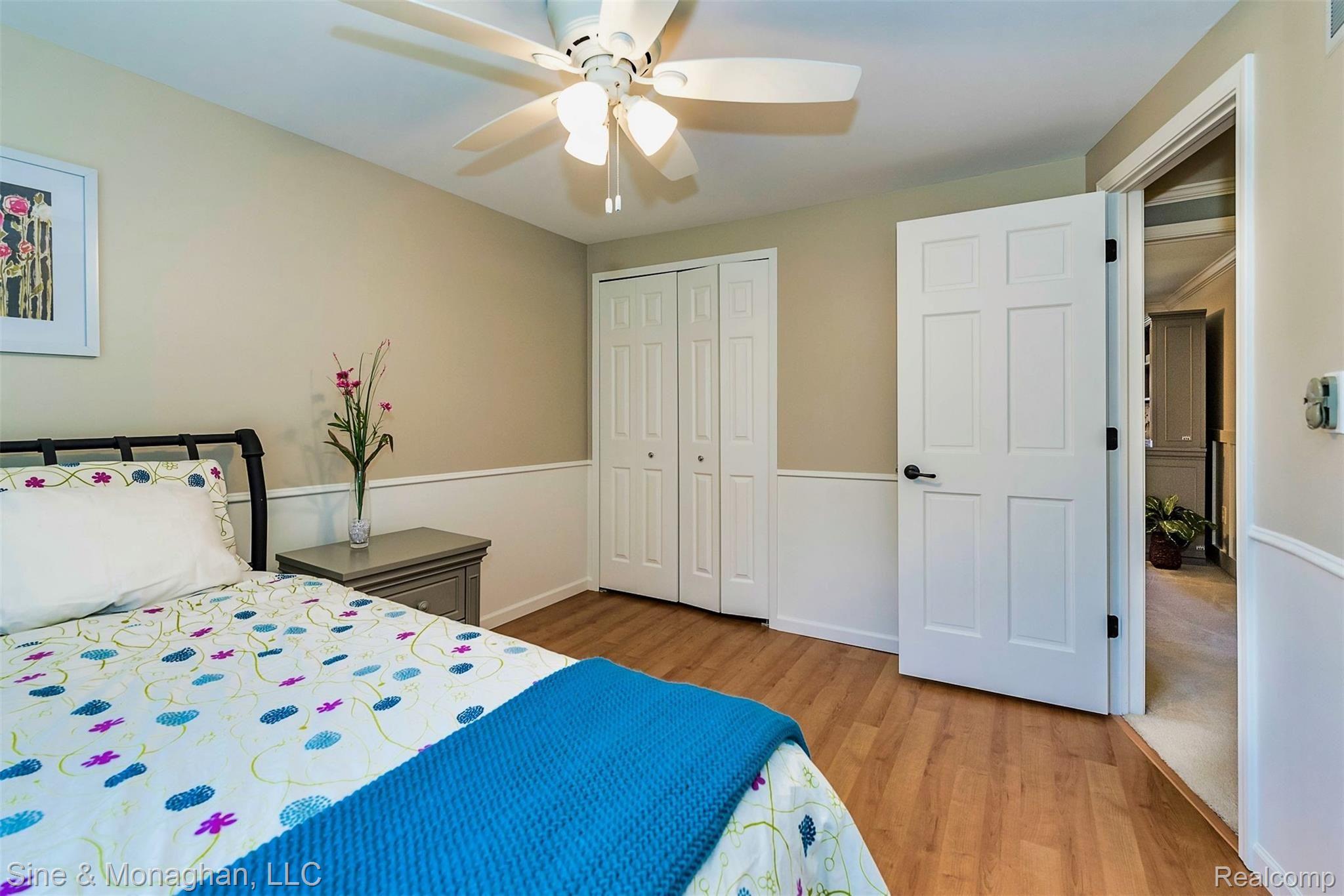 531 Shellbourne Drive Rochester, MI 48309 - Photo 38 of 51 Ceiling fan, good closet space, 6 panel doors