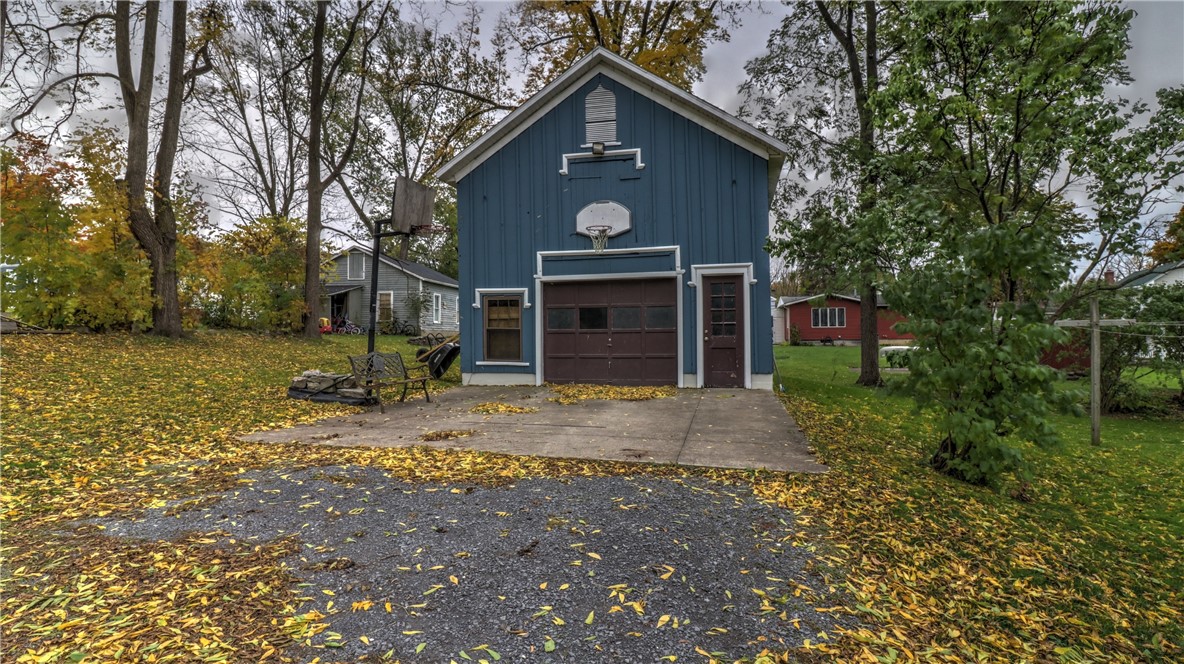 2 Center Street Springport, NY 13160 - Photo 3 of 32