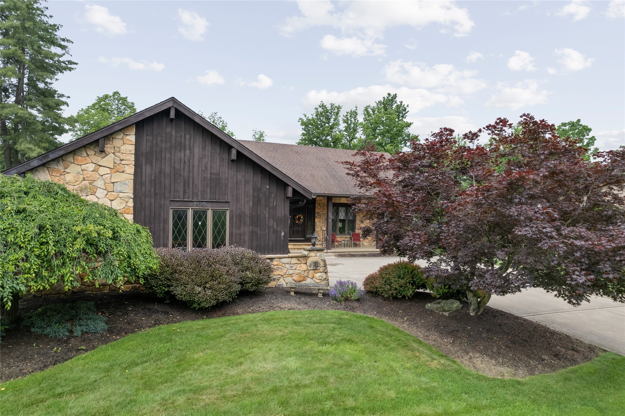 200 Murray Hill Road Vestal, NY 13850 - Photo 2 of 44
