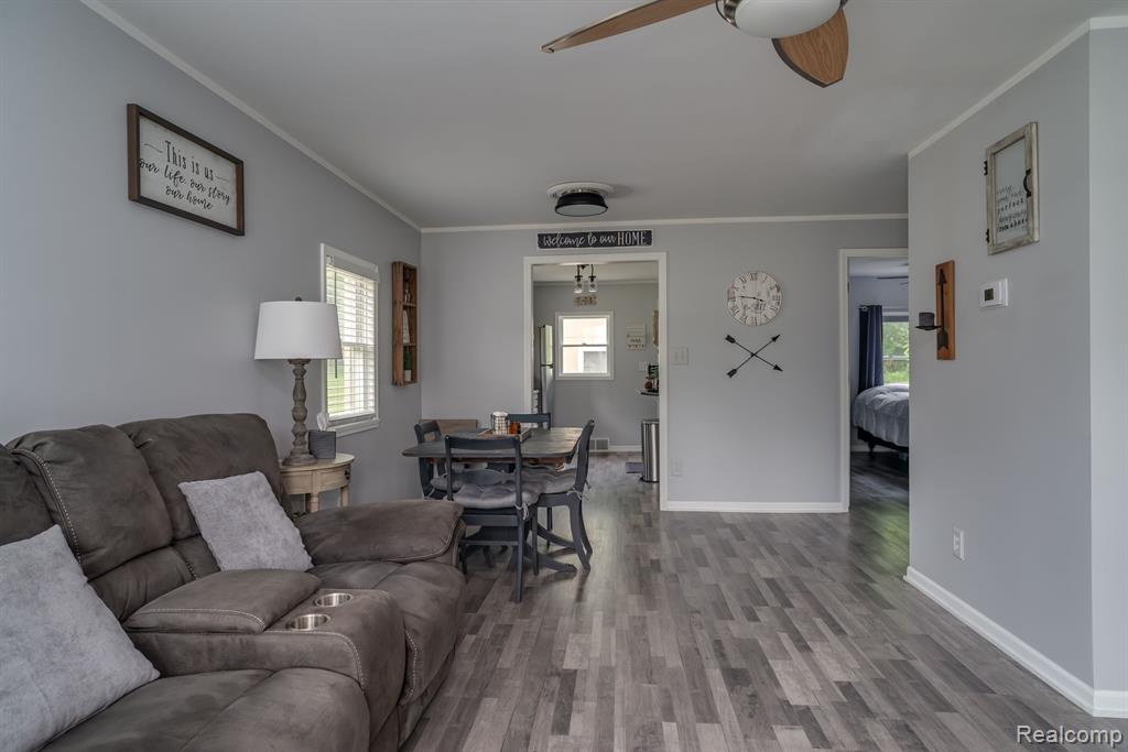 3077 York Road Rochester Hills, MI 48309 - Photo 3 of 25