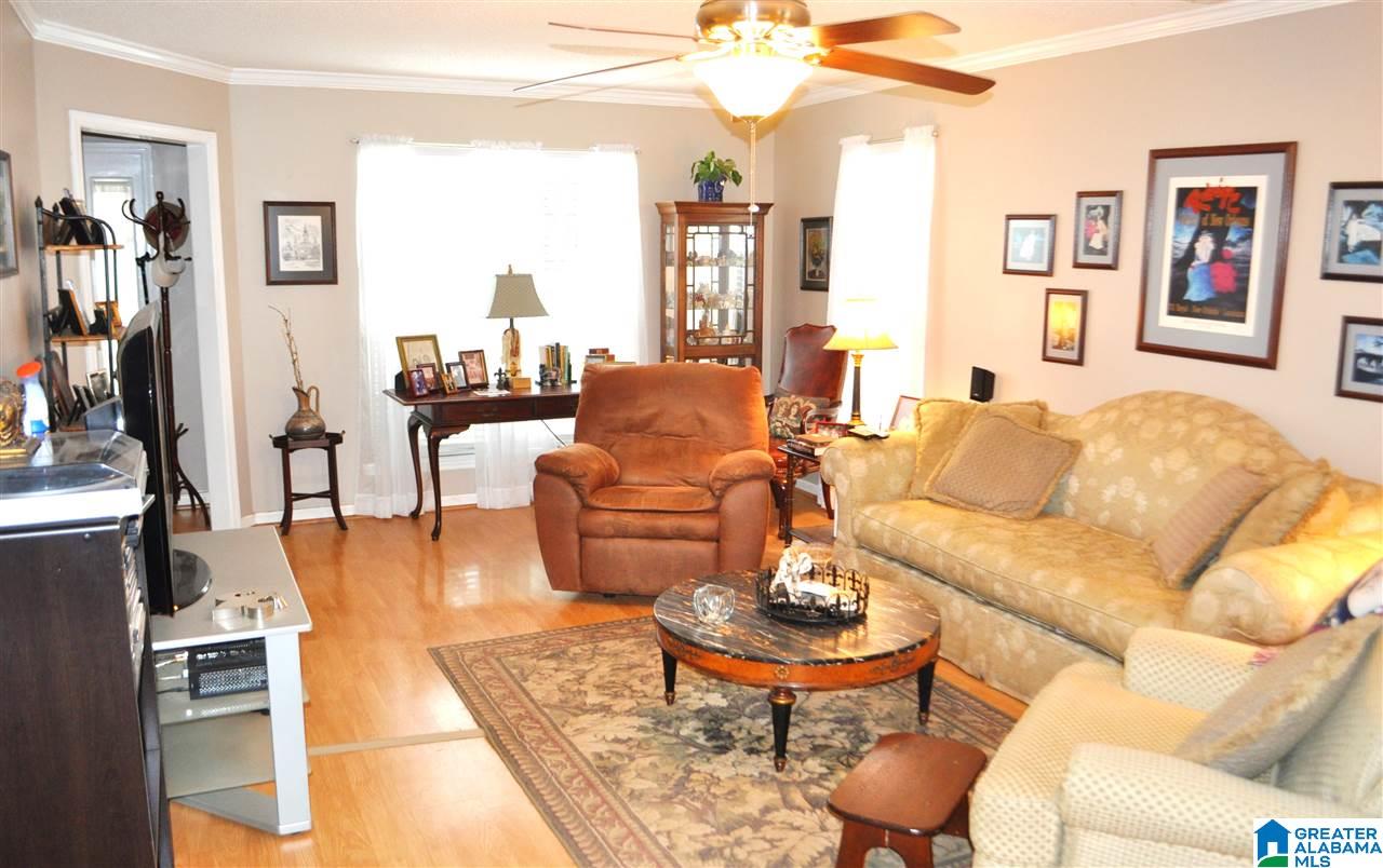 211 Dolphin Court Alabaster, AL 35007 - Photo 4 of 16