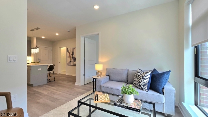 135 Fairfield Road, Unit 307 Fairfield, NJ 07004 - Photo 5 of 9