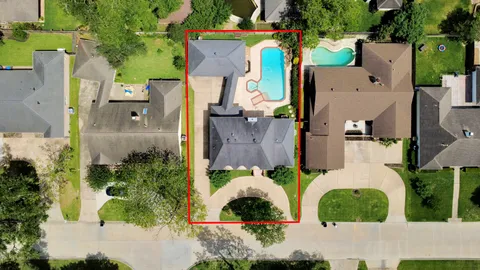 $485,000 | 839 Longview Drive, Sugar Land, TX 77478