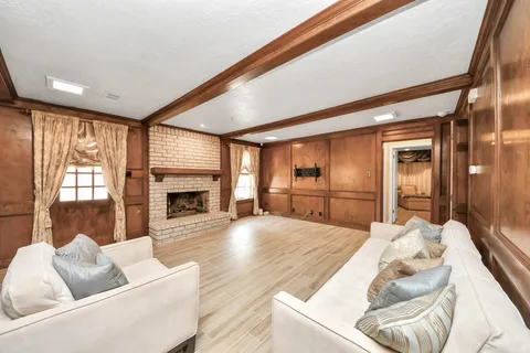 $485,000 | 839 Longview Drive, Sugar Land, TX 77478