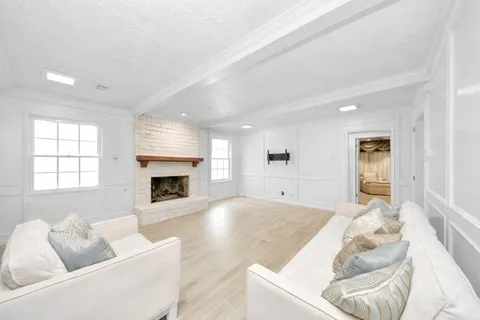 $485,000 | 839 Longview Drive, Sugar Land, TX 77478