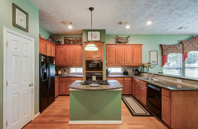 $450,000 | 10318 Cadena Court, Spring, TX 77379