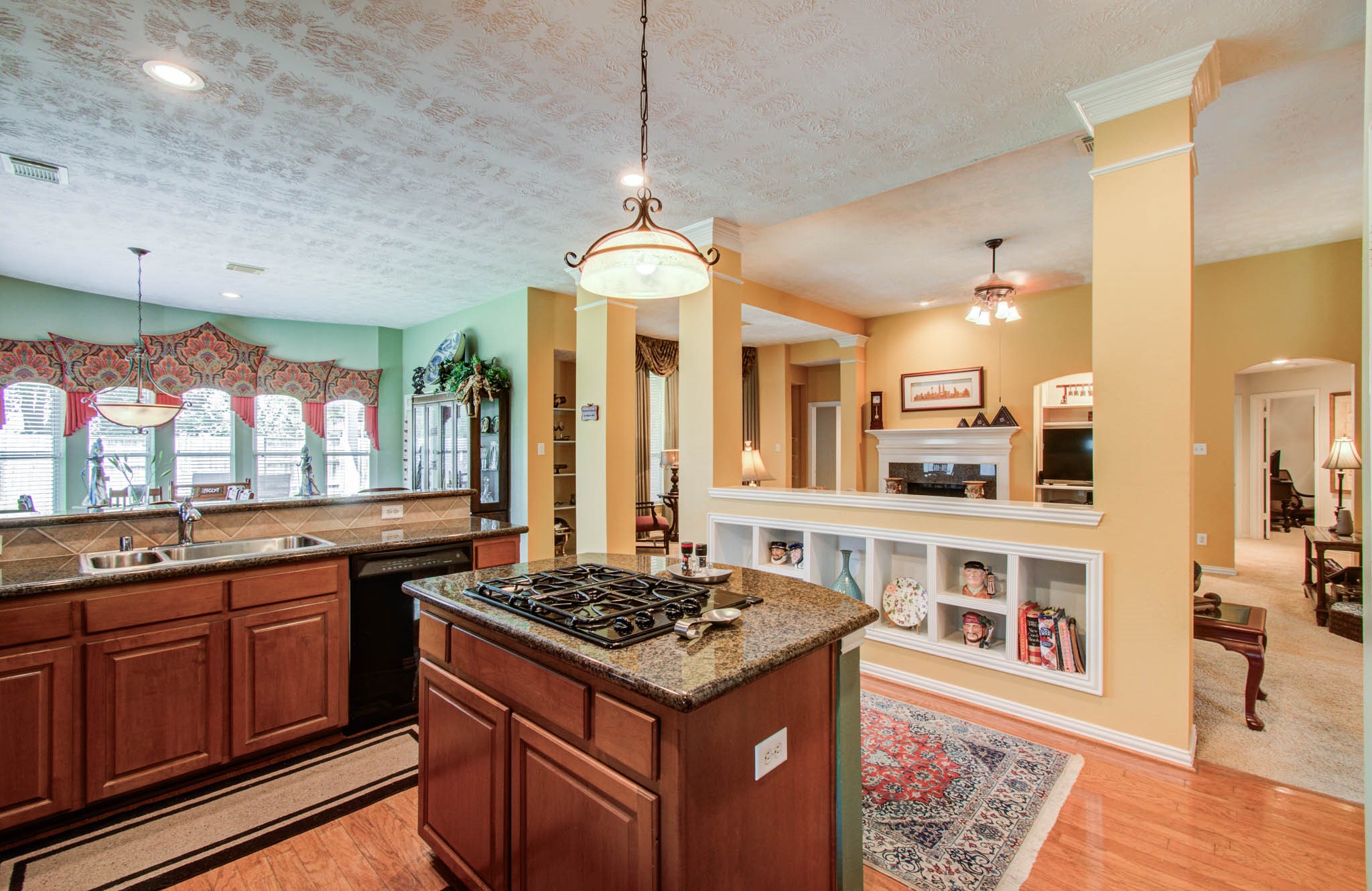 10318 Cadena Court Spring, TX 77379 - Photo 10 of 47