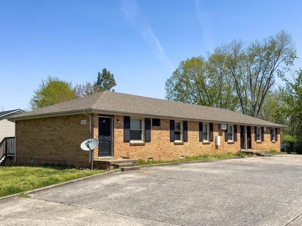 $730 | 805 Golf View Place, Unit 1, Clarksville, TN 37043