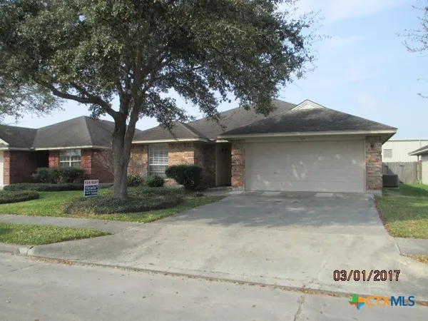 $1,725 | 117 Gemini Court, Victoria, TX 77901