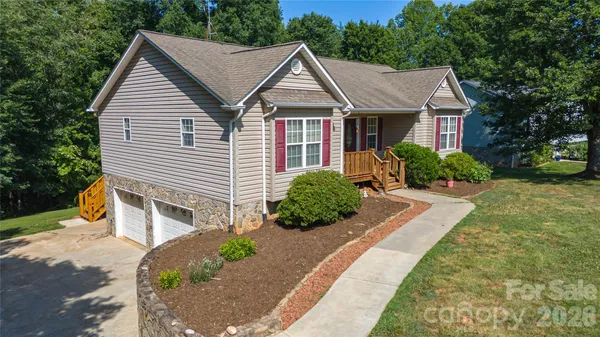 $325,000 | 3611 Judea Drive, Lenoir, NC 28645