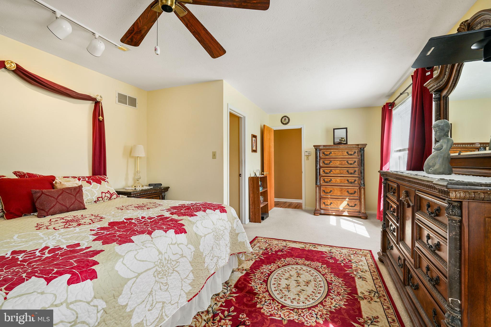 102 Independence Drive Elkton, MD 21921 - Photo 18 of 35 2nd Floor Primary Bedroom