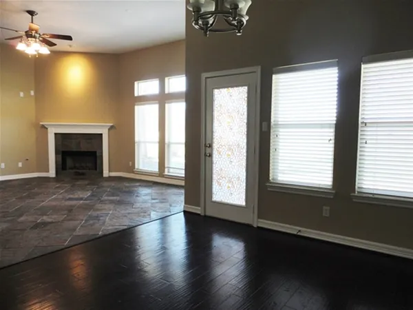 $2,380 | 7722 Heron Lakes Drive, Houston, TX 77064