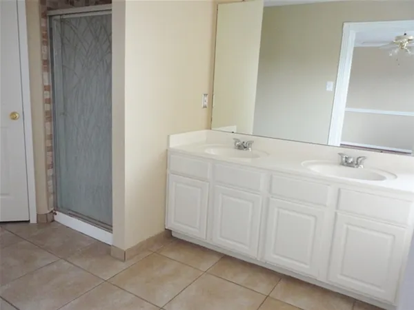 $2,380 | 7722 Heron Lakes Drive, Houston, TX 77064