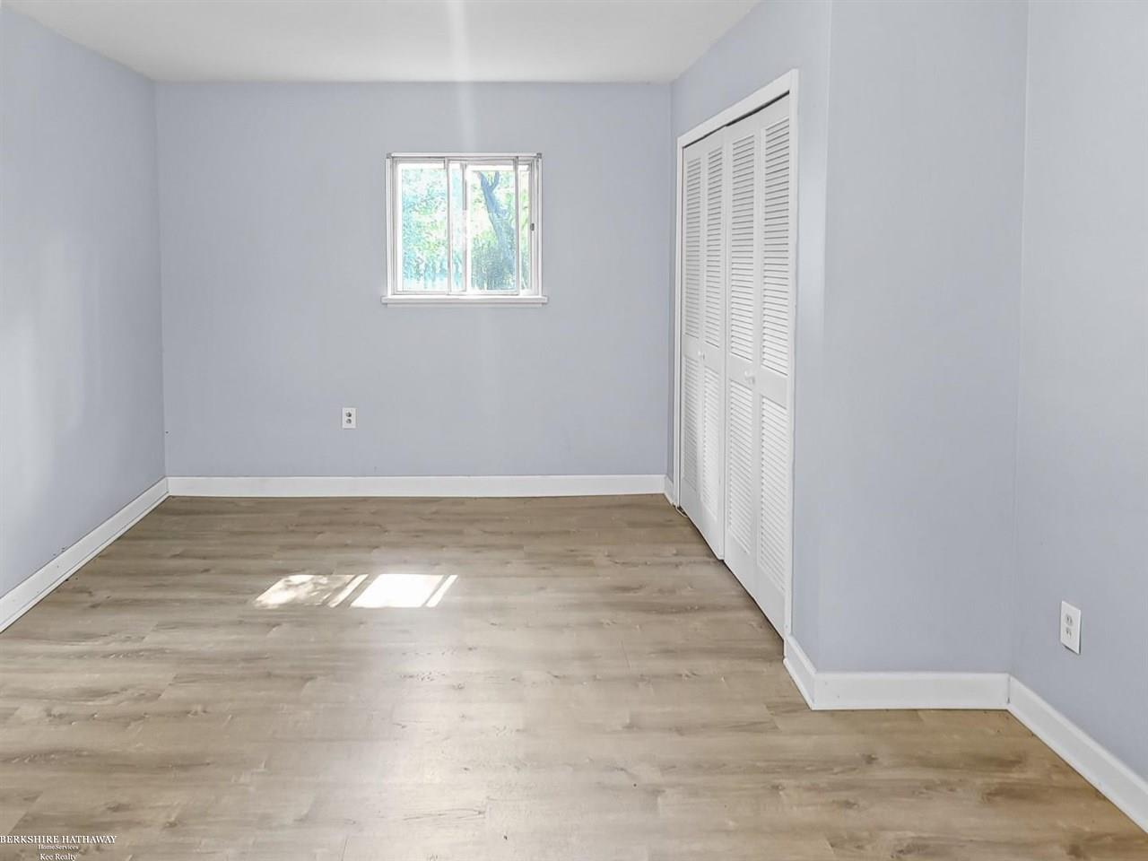 48763 Fairchild Road Macomb, MI 48042 - Photo 16 of 22