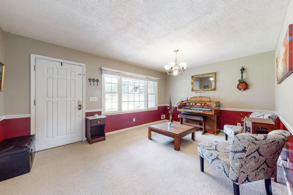 1841 Bolin Road North Augusta, SC 29841 - Photo 6 of 36 Light & cheery living room with chair rail!