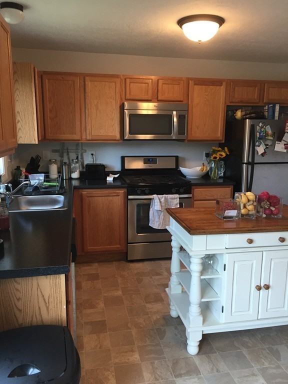 41 Boston Road, Unit 463 Billerica, MA 01862 - Photo 3 of 10