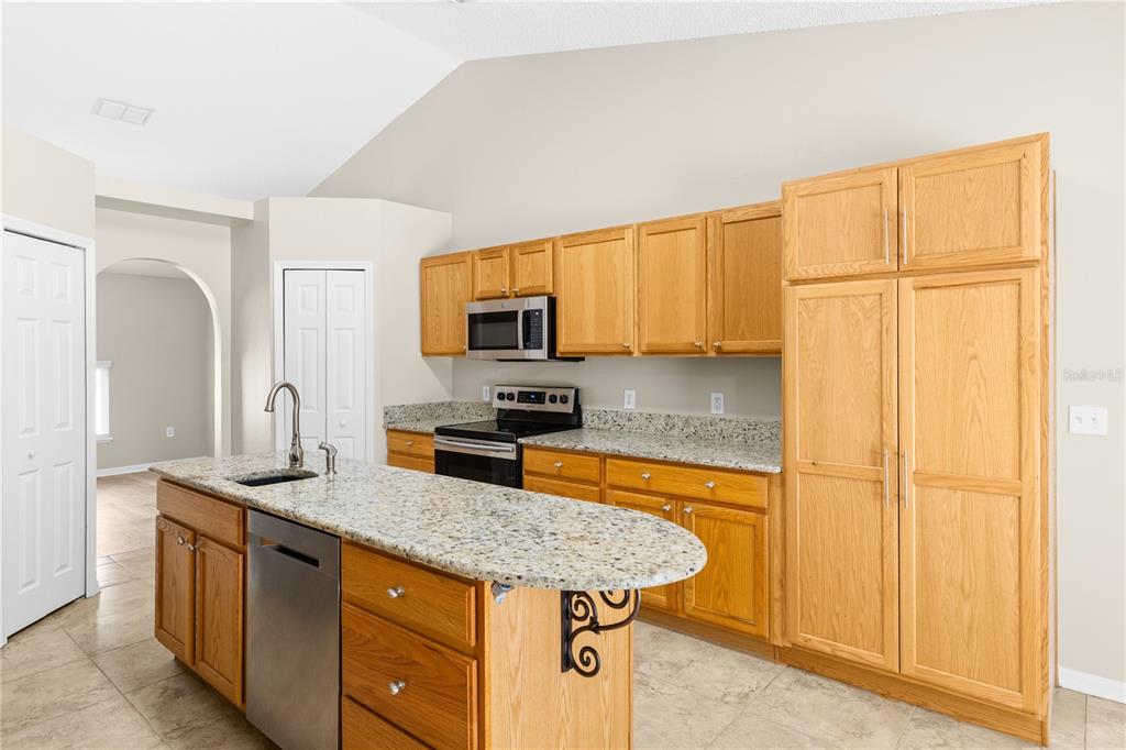 352 Clearfield Avenue Spring Hill, FL 34606 - Photo 10 of 47