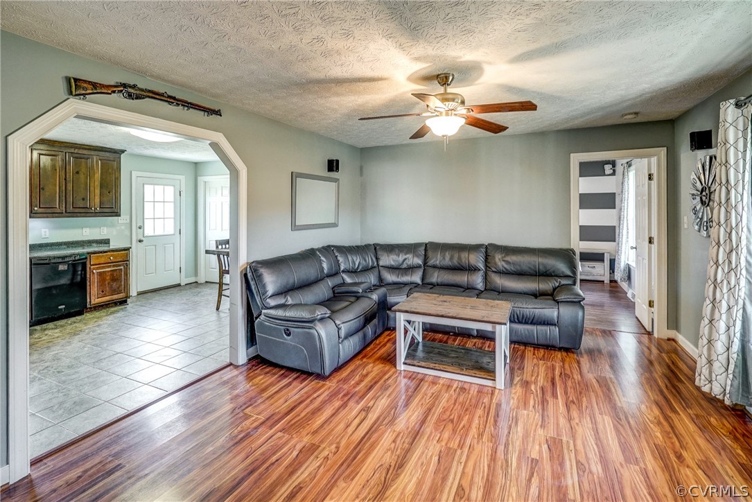 2474 Calno Road Hanover, VA 23069 - Photo 9 of 33 Gallery Image 9